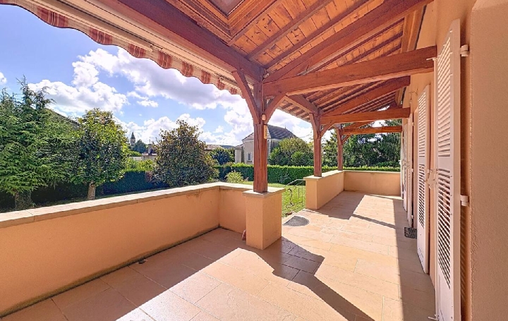 Maison / Villa IGE (71960) 212 m<sup>2</sup> 349 000 € 