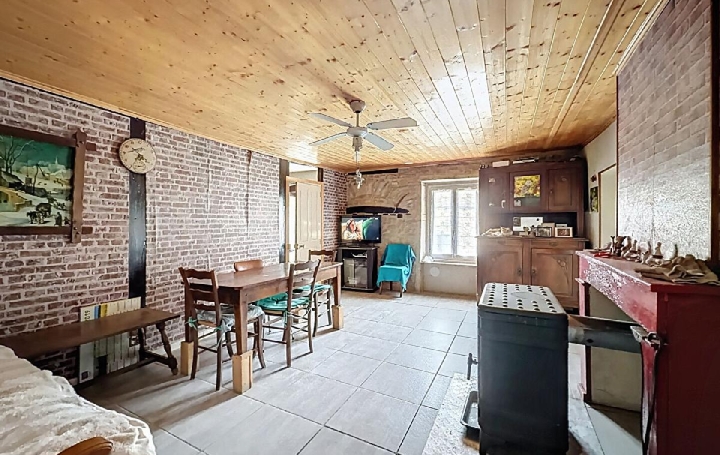 Maison VIRE (71260)  72 m2 59 000 € 