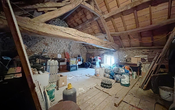 Maison VIRE (71260)  72 m2 59 000 € 