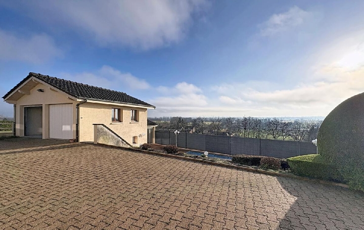 Maison FLEURVILLE (71260)  154 m2 250 000 € 