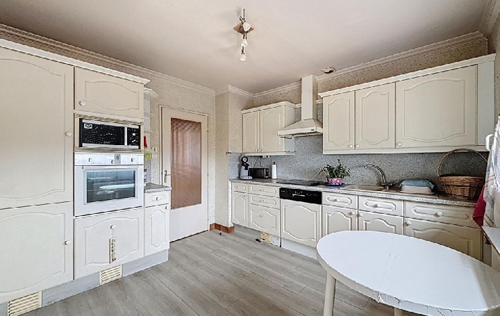 Maison FLEURVILLE (71260)  154 m2 250 000 € 