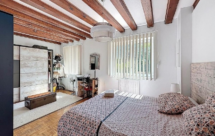 Maison SAINT-GENGOUX-DE-SCISSE (71260)  272 m2 530 000 € 