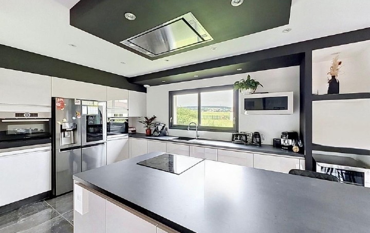 Maison PRISSE (71960)  131 m2 417 000 € 