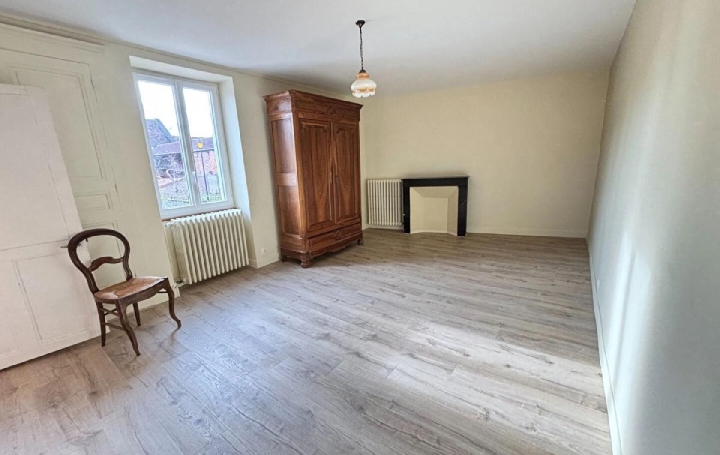 Maison VAUX-EN-PRE (71460)  78 m2 123 500 € 
