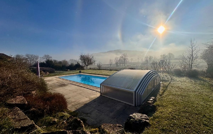 Maison MATOUR (71520)  174 m2 370 000 € 