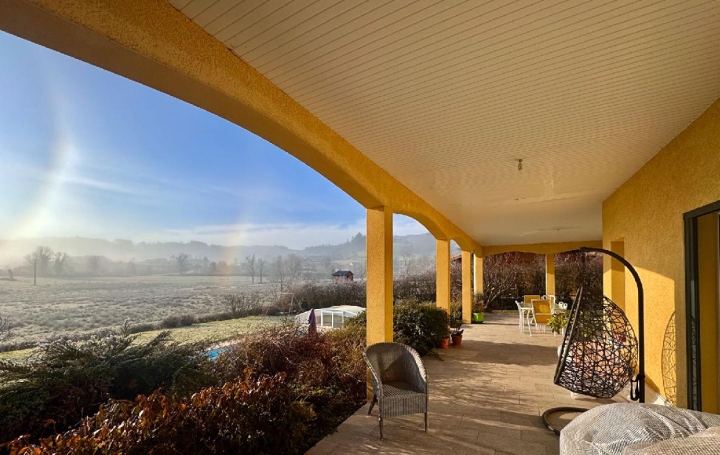 Maison MATOUR (71520)  174 m2 370 000 € 
