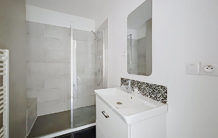 3 Pièces MACON (71000)  75 m2 99 000 € 