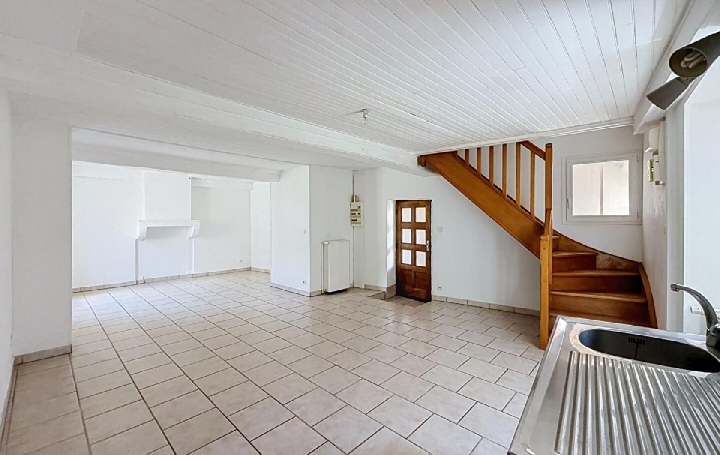 Maison AZE (71260)  67 m2 149 000 € 