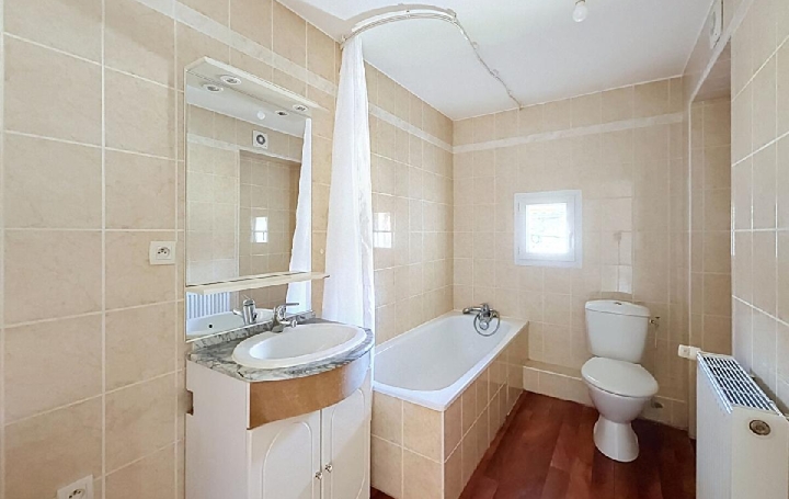 Maison AZE (71260)  67 m2 149 000 € 
