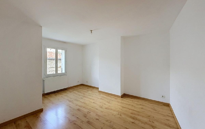 Maison AZE (71260)  67 m2 149 000 € 