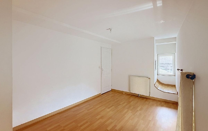 Maison AZE (71260)  67 m2 149 000 € 