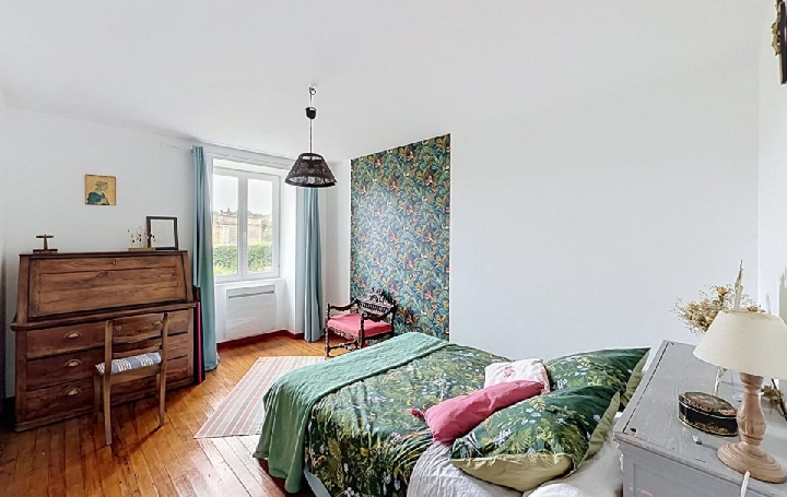 Maison SENOZAN (71260)  173 m2 310 000 € 