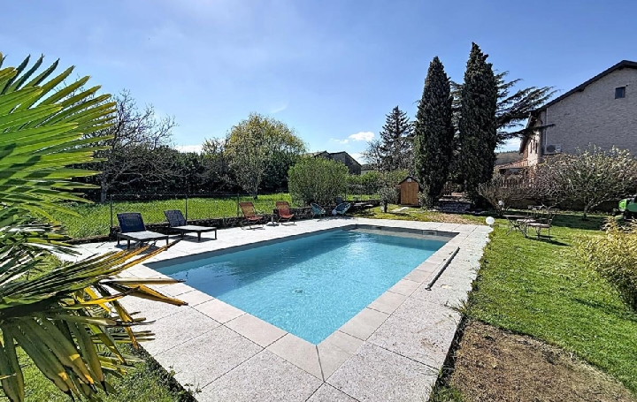 Maison SAINT-GENGOUX-DE-SCISSE (71260)  272 m2 530 000 € 