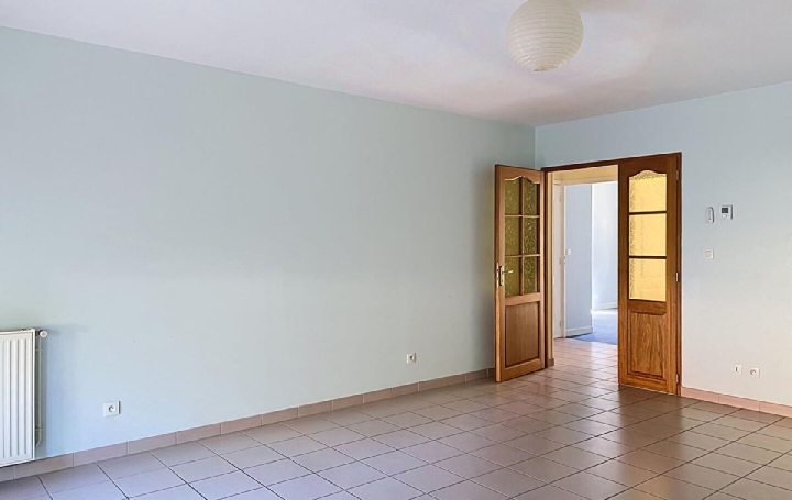 3 Pièces CLUNY (71250)  64 m2 174 000 € 