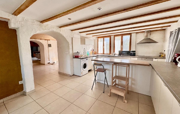 Maison 6 pièces 143 m² · à Aigueperse · 143 m² · 185 000 €