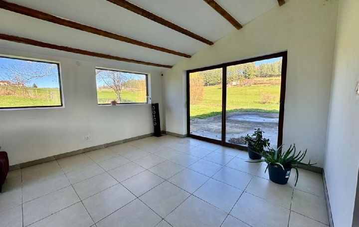 Maison AIGUEPERSE (69790)  143 m2 185 000 € 