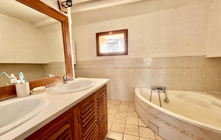 Maison AIGUEPERSE (69790)  143 m2 185 000 € 