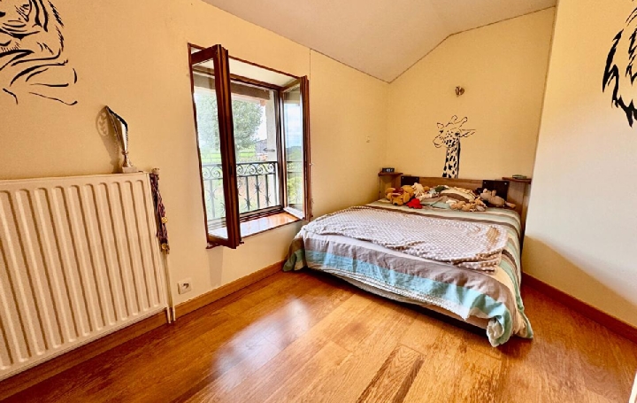 Maison VEROSVRES (71220)  232 m2 330 000 € 