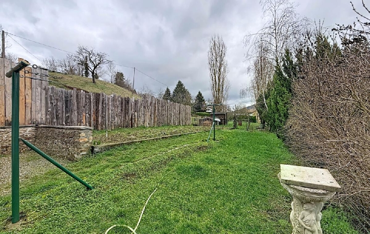 Maison NAVOUR-SUR-GROSNE (71520)  100 m2 165 000 € 
