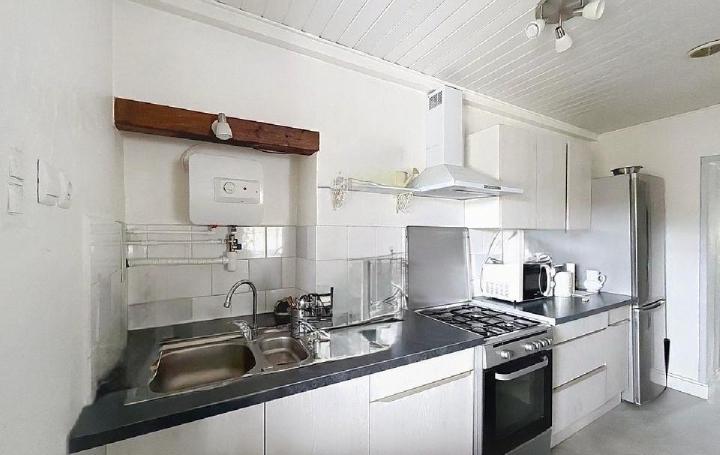 Maison NAVOUR-SUR-GROSNE (71520)  100 m2 165 000 € 
