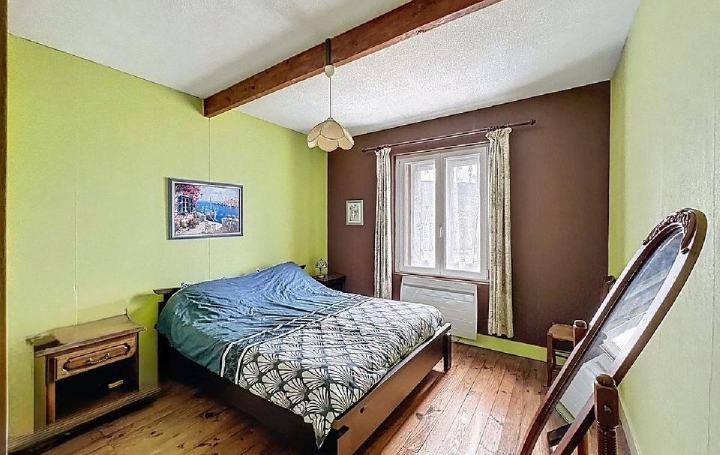 Maison NAVOUR-SUR-GROSNE (71520)  100 m2 165 000 € 