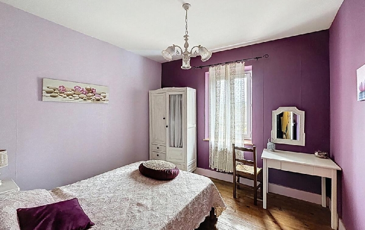Maison NAVOUR-SUR-GROSNE (71520)  100 m2 165 000 € 