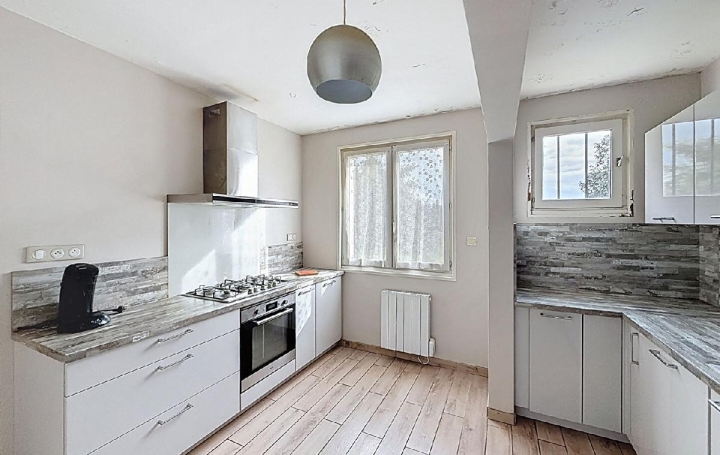 Maison CLUNY (71250)  120 m2 240 000 € 