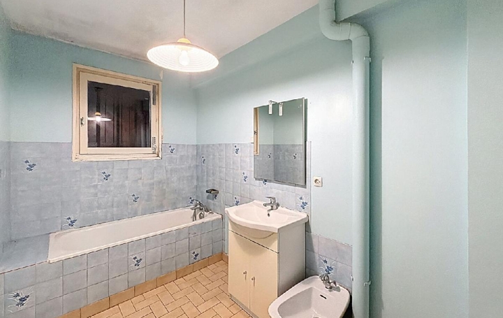 Maison CLUNY (71250)  120 m2 240 000 € 