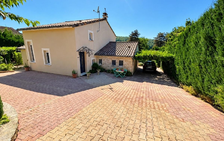 Maison / Villa BURGY (71260) 163 m<sup>2</sup> 330 000 € 
