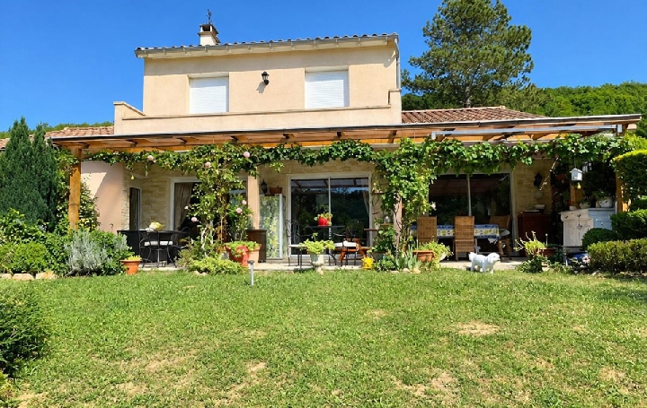 Maison BURGY (71260)  163 m2 330 000 € 