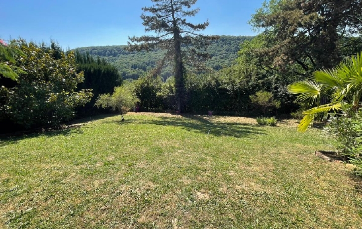 Maison BURGY (71260)  163 m2 330 000 € 