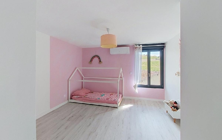 Maison LANTIGNIE (69430)  220 m2 335 000 € 