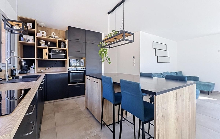 Maison DONZY-LE-PERTUIS (71250)  100 m2 310 000 € 