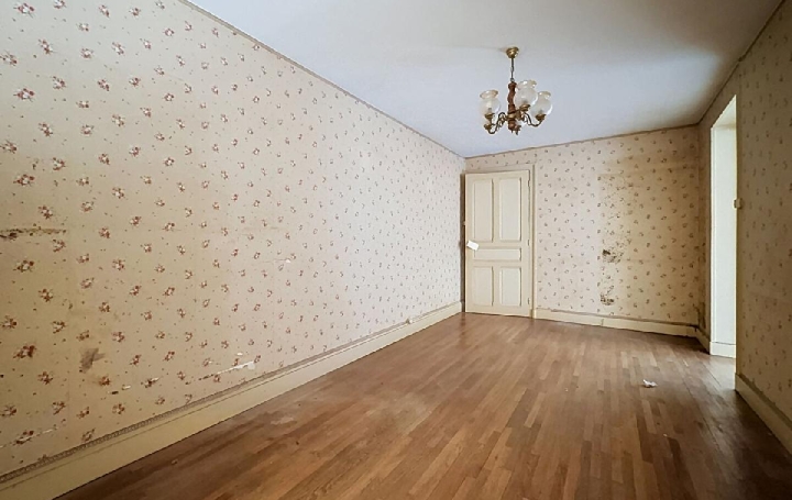 Maison BISSY-LA-MACONNAISE (71260)  154 m2 220 500 € 