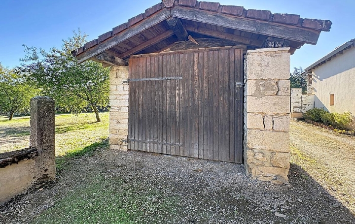 Maison BISSY-LA-MACONNAISE (71260)  154 m2 220 500 € 