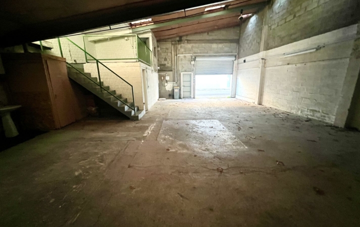 Garage / Parking VERTOU (44120) 221 m<sup>2</sup> 1 200 € 