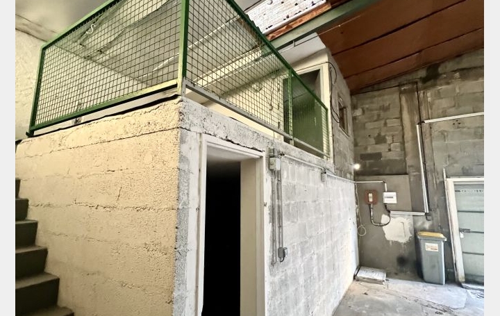 Garage VERTOU (44120)  221 m2 1 200 € 
