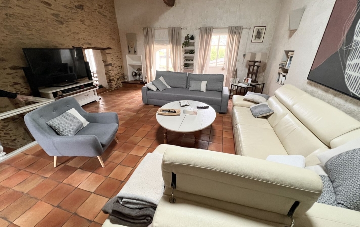 Maison BASSE-GOULAINE (44115)  210 m2 534 000 € 