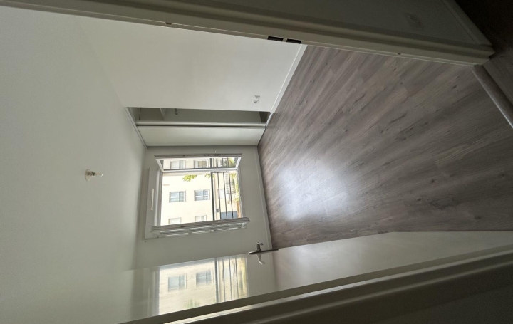 3 Pièces NANTES (44000)  65 m2 262 500 € 