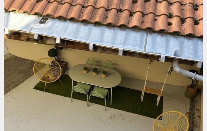 Local commercial BASSE-GOULAINE (44115)  242 m2 527 850 € 