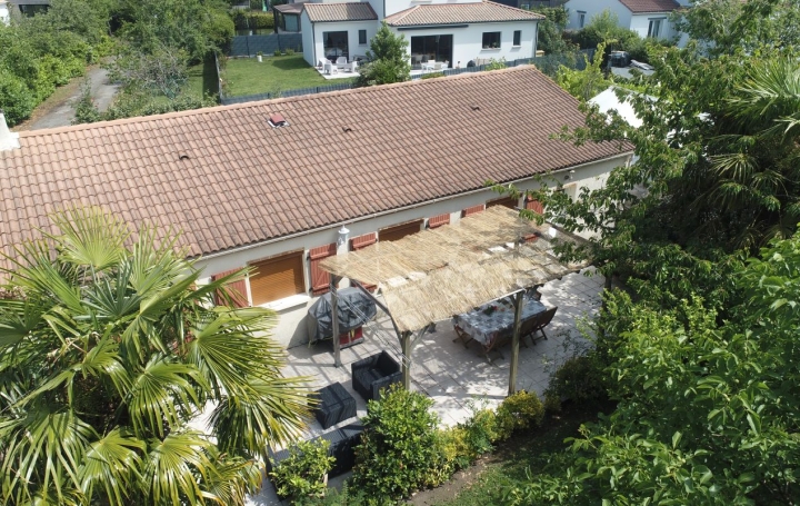 Maison VERTOU (44120)  97 m2 322 200 € 