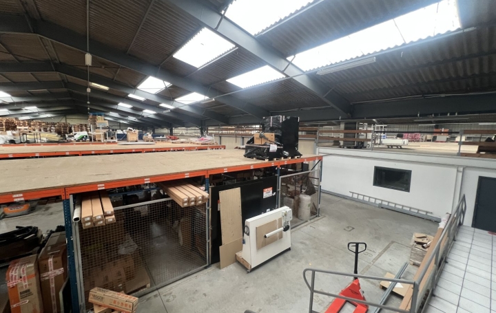 Local / Bureau NANTES (44200) 4 090 m<sup>2</sup> 2 995 000 € 