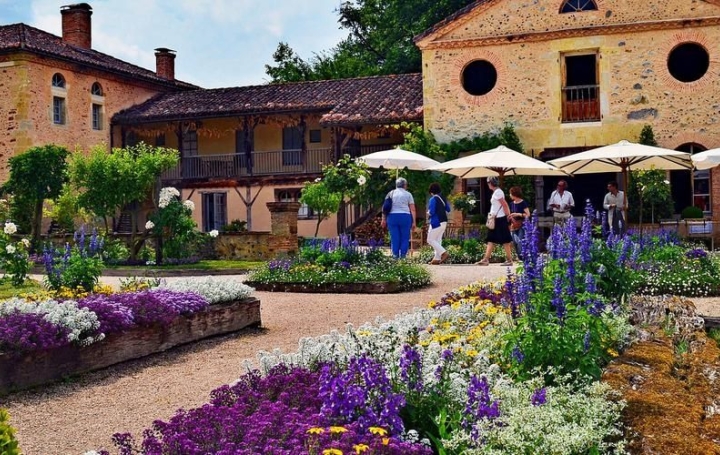 Activité commerciale EUGENIE-LES-BAINS (40320)  110 m2 164 400 € 