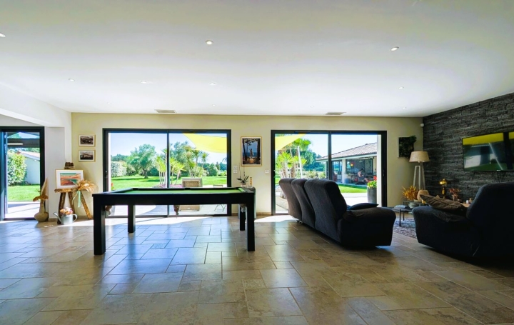 Villa SAINT-GEOURS-DE-MAREMNE (40230)  225 m2 892 500 € 
