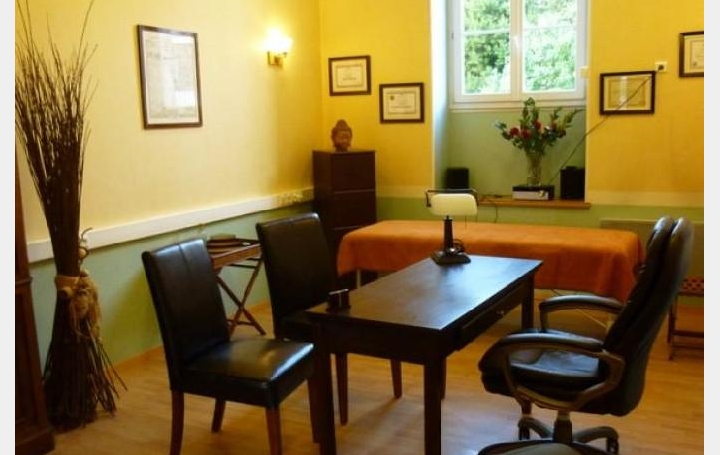 Maison RUFFEC (16700)  88 m2 42 000 € 