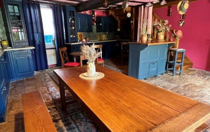 Maison MANSLE (16230)  152 m2 186 000 € 