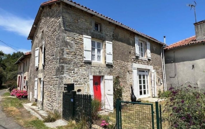 Maison CHAMPAGNE-MOUTON (16350)  120 m2 116 100 € 