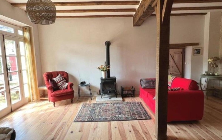Maison CHAMPAGNE-MOUTON (16350)  120 m2 116 100 € 