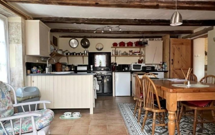 Maison CHAMPAGNE-MOUTON (16350)  120 m2 116 100 € 