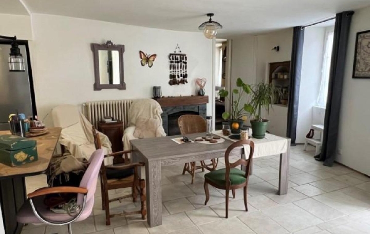 Maison VILLEFAGNAN (16240)  214 m2 244 680 € 